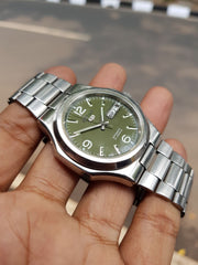 Seiko SNKK57K1 Automatic Men’s Watch – Stainless Steel, Green Dial, Day-Date Display