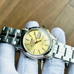 Seiko SNKL81K1 Automatic Men’s Watch – Stainless Steel, Champagne/Golden Dial, Day-Date Display