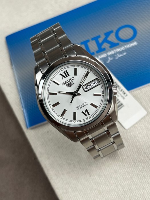 Seiko SNKL51K1 Automatic Men’s Watch – Stainless Steel, White Dial, Day-Date Display