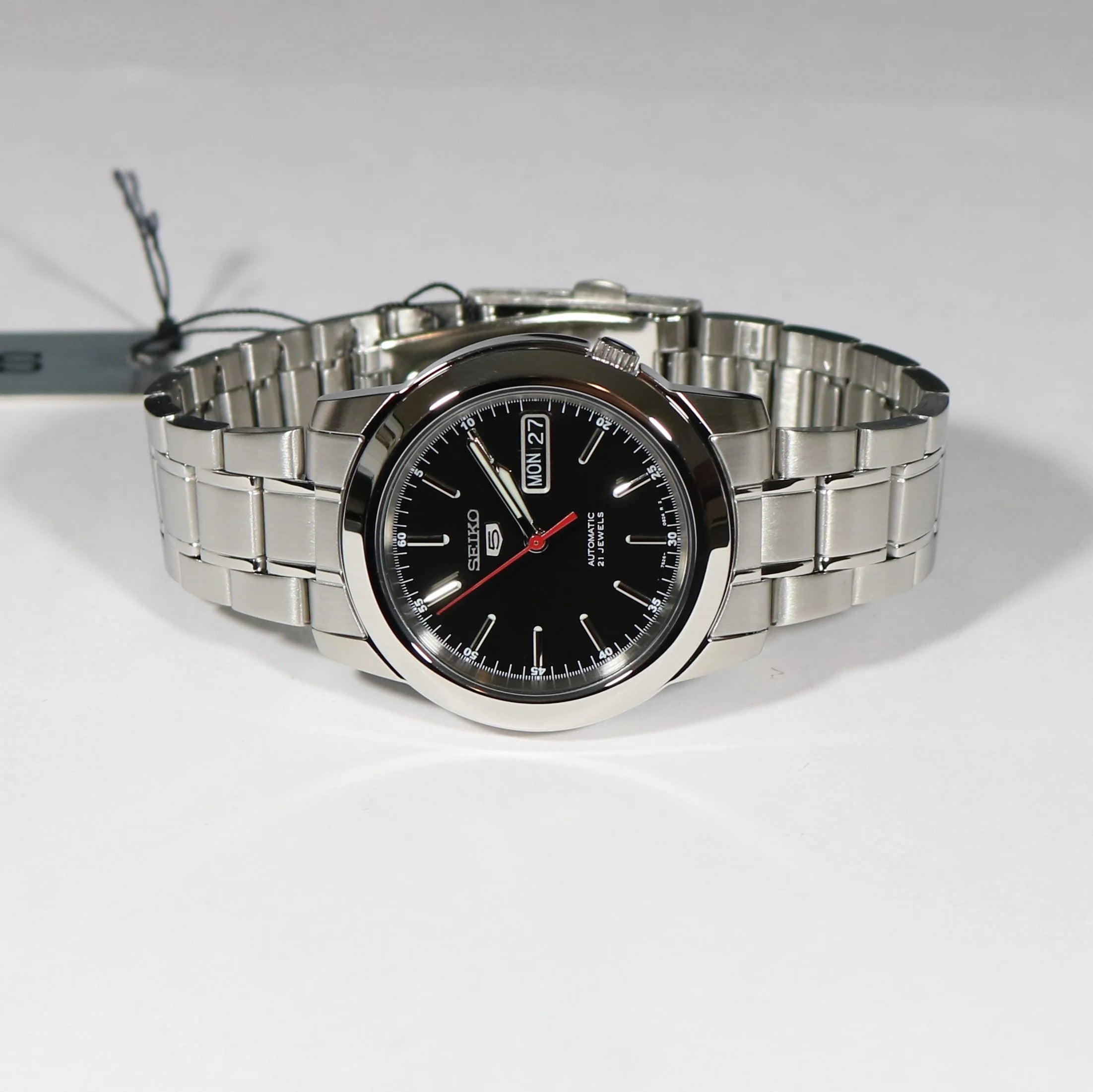 Seiko SNKE53K1 Automatic Men’s Watch – Black Dial, Stainless Steel, Day-Date Display