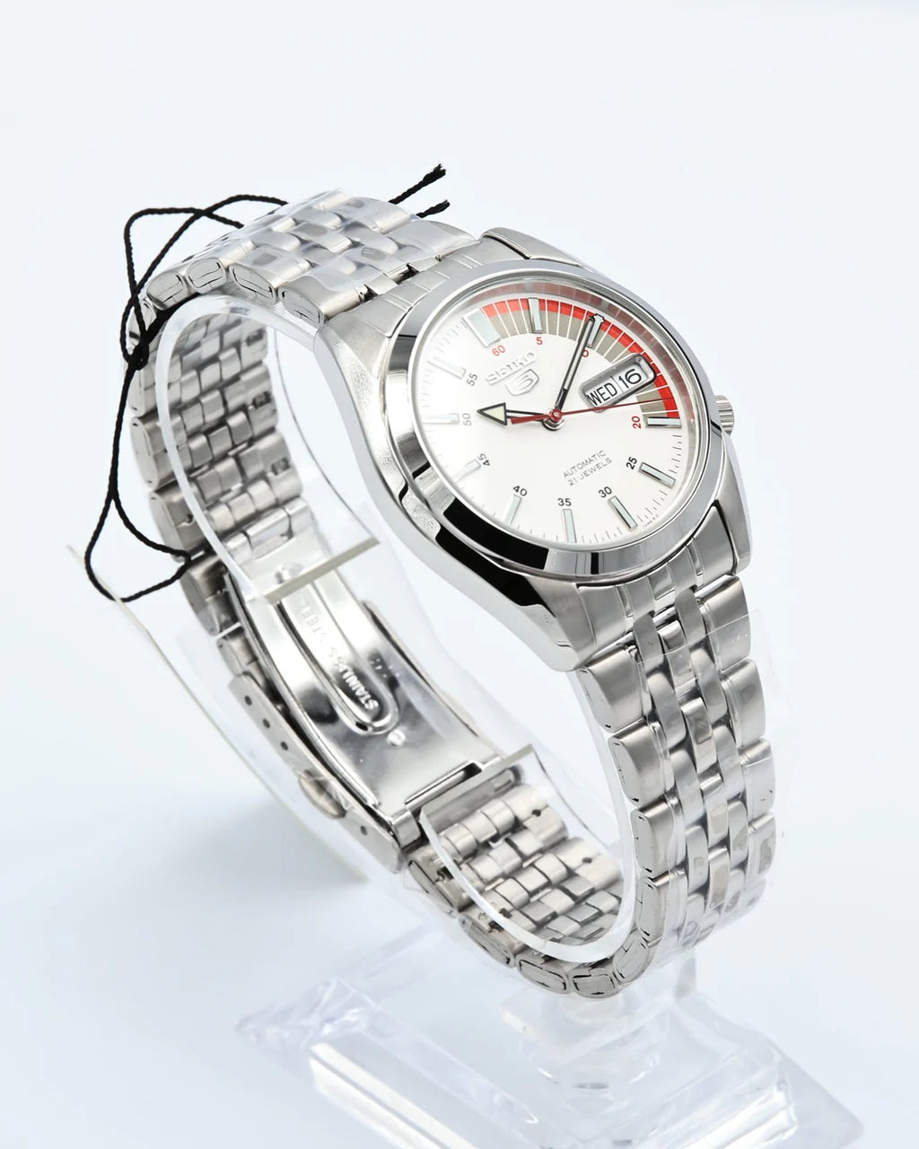 Seiko SNK369K1 Automatic Men’s Watch – White Dial, Day-Date, 21-Jewel Movement, Stainless Steel Bracelet