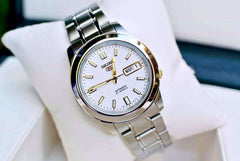 Seiko SNKK07K1 Automatic Men’s Watch – White Dial, Stainless Steel, Day-Date